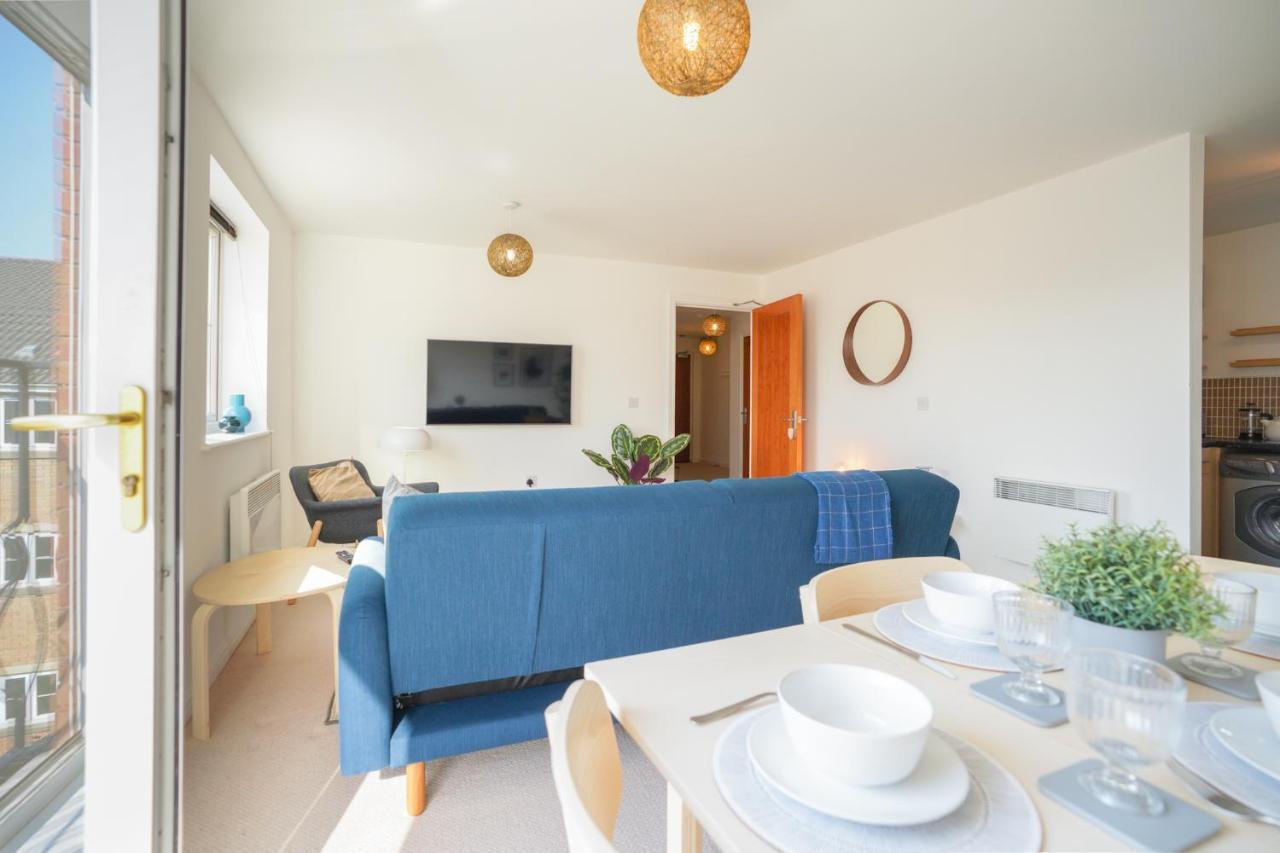 Stylish Apartment With Private Parking Cardiff Exteriér fotografie