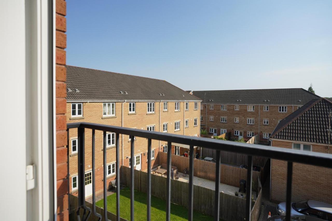 Stylish Apartment With Private Parking Cardiff Exteriér fotografie