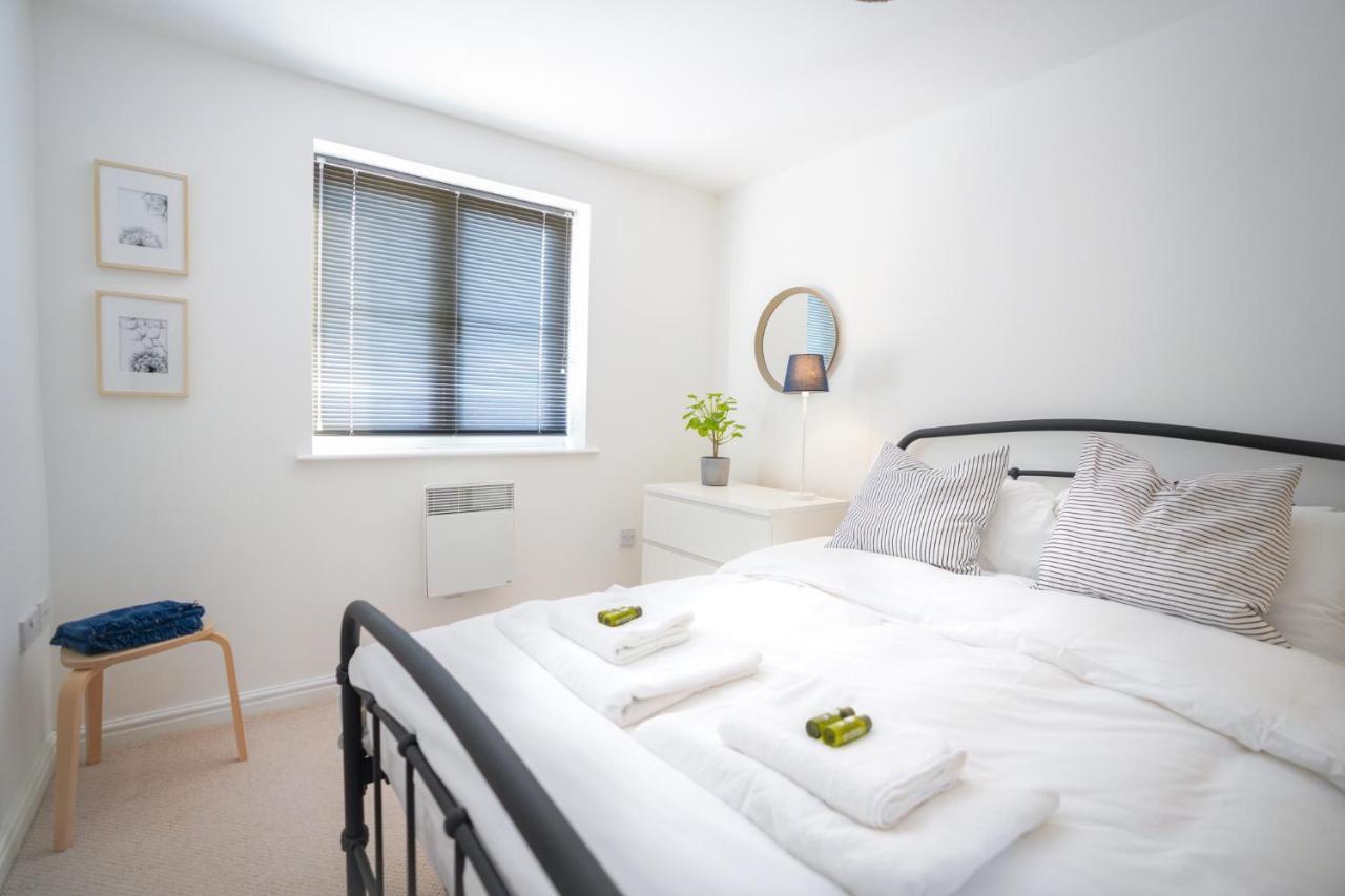 Stylish Apartment With Private Parking Cardiff Exteriér fotografie