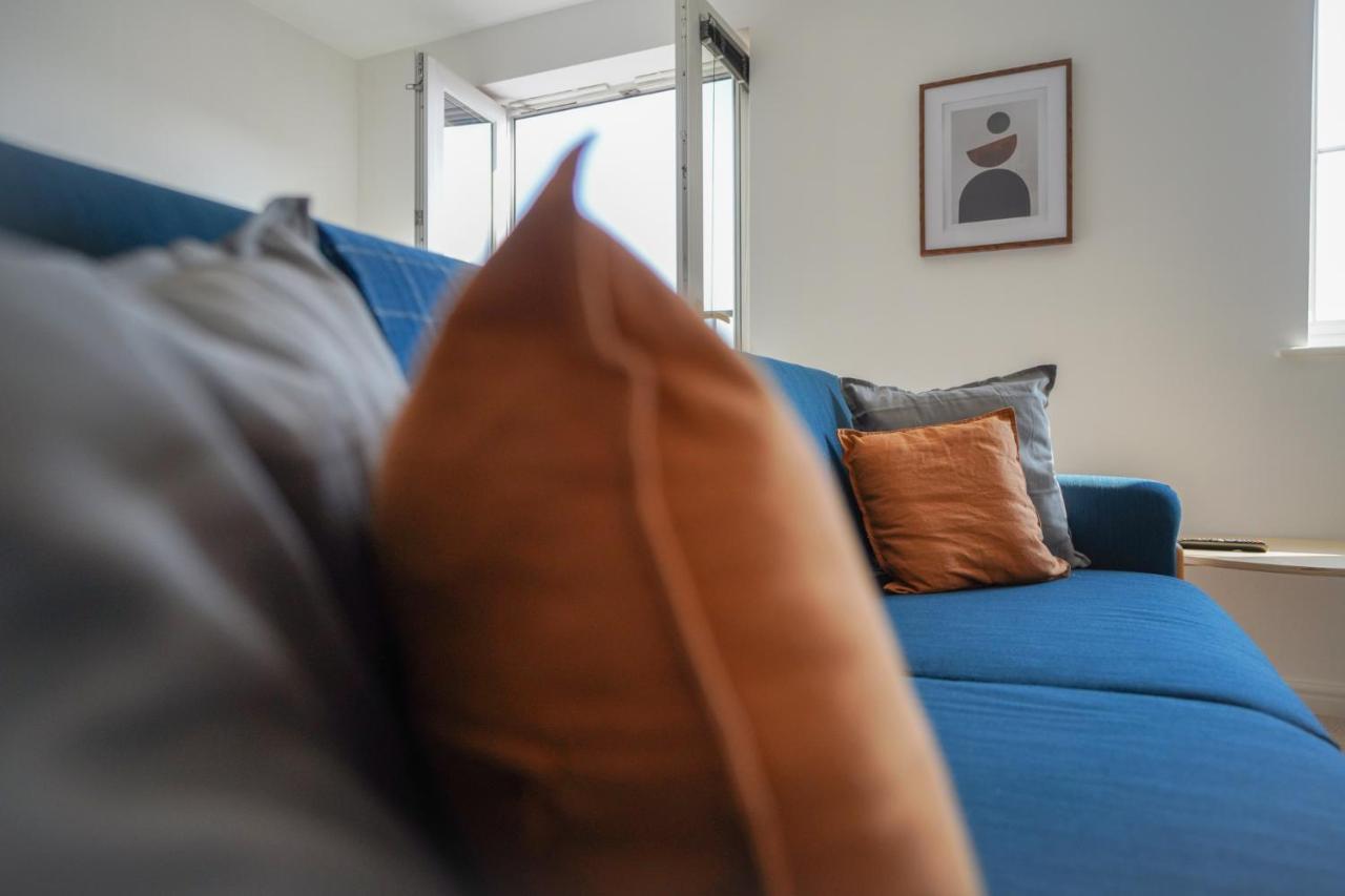 Stylish Apartment With Private Parking Cardiff Exteriér fotografie